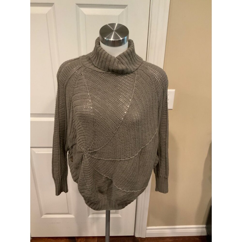 Angel of the North Green Loose Spiral Knit Turtleneck Sweater, Size XS
